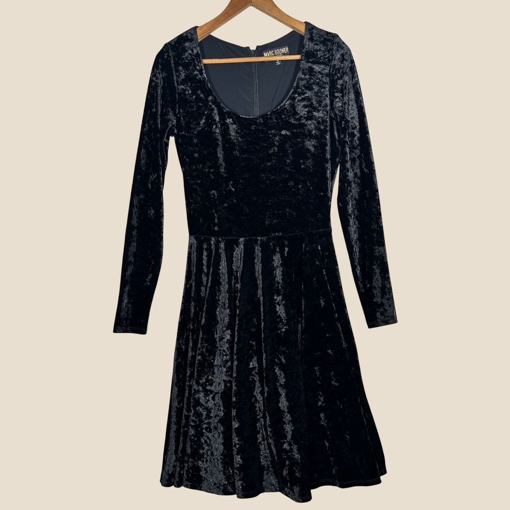 Marc Bouwer Dress Womens Medium Black Crushed Velvet Skater Long Sleeve
